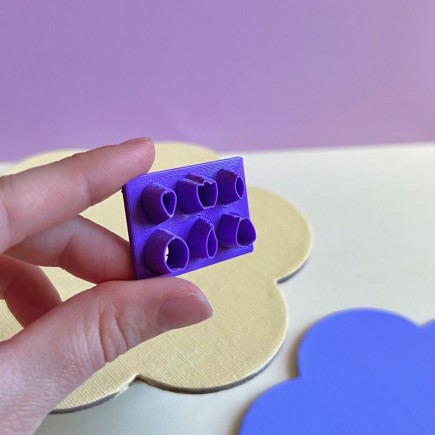 Cluster cutter for polymer clay different petals