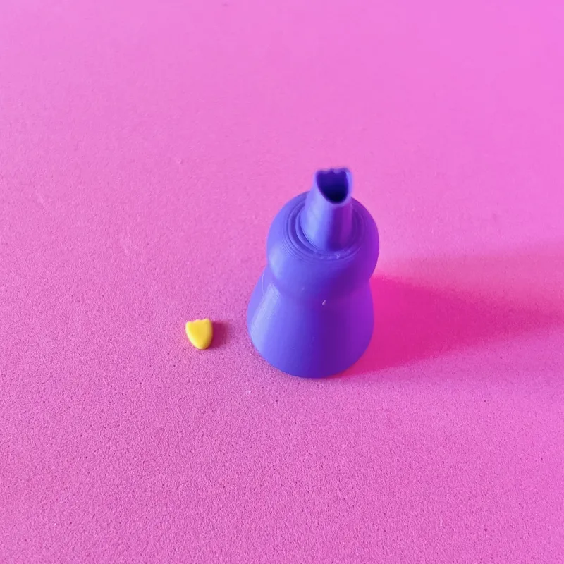 Mini polymer clay cutter - 3-point petal