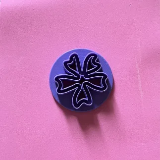 Polymer clay cutter: Organic flower silhouette - Lylo Tools