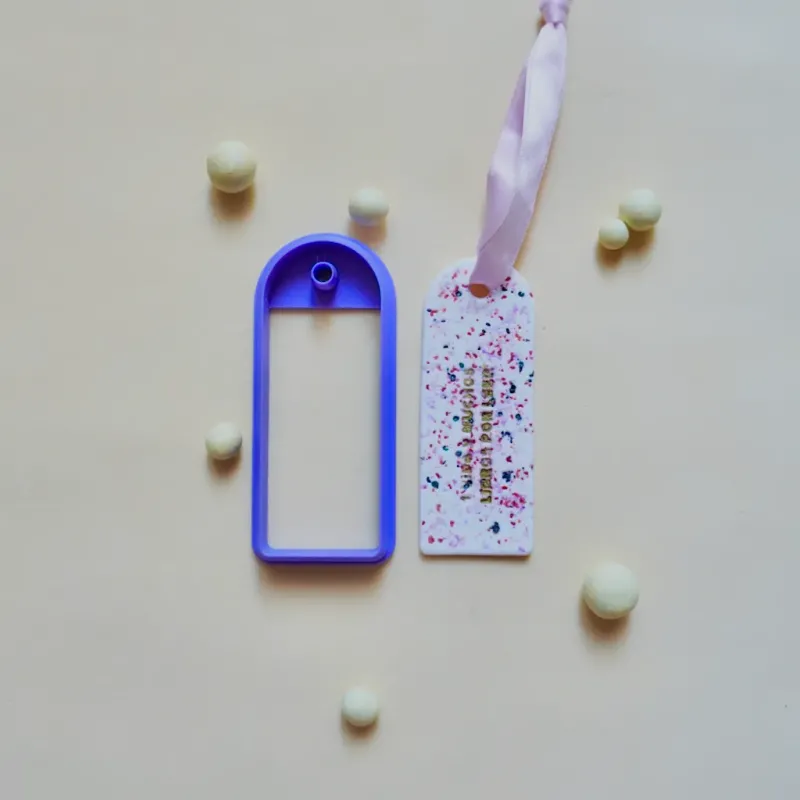 Polymer clay cutter - Arc-shaped bookmark