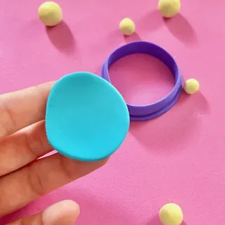 Polymer clay cutter: organic circular shape - Lylo Tools