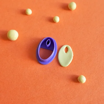 Polymer clay cutter - thick oval [for hanging]