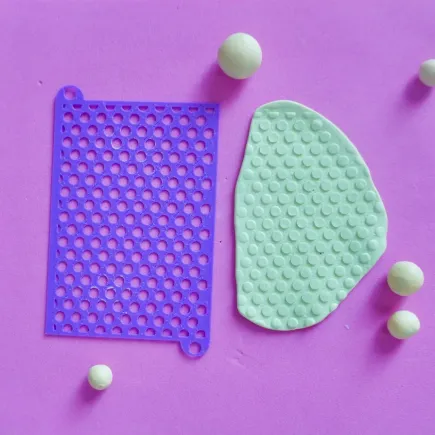 Stencial polymer clay: polka dots - Lylo Tools